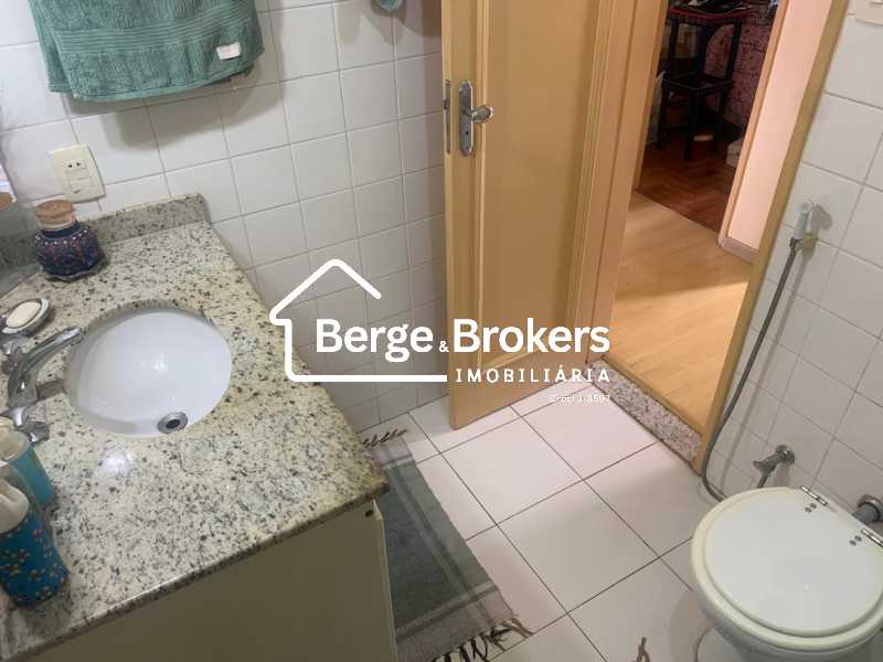 BANHEIRO SOCIAL - 13