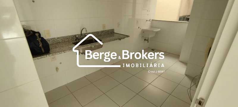 Conheça COZINHA do imóvel - Apartamento à venda Rua da Passagem, Botafogo, Rio de Janeiro - R$ 1.400.000 - RJAP30749 - 9 COZINHA - 9