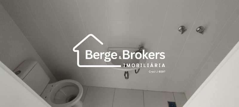 Conheça BANHEIRO DE SERVIÇO do imóvel - Apartamento à venda Rua da Passagem, Botafogo, Rio de Janeiro - R$ 1.400.000 - RJAP30749 - 11 BANHEIRO DE SERVIÇO - 11
