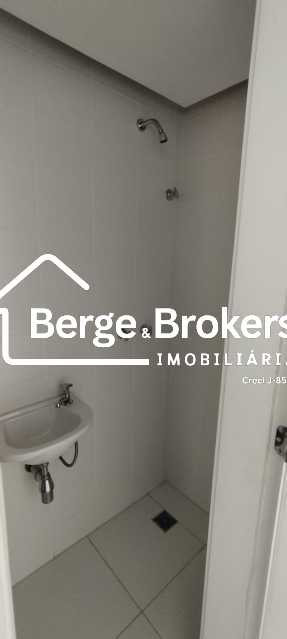 Conheça BANHEIRO DE SERVIÇO do imóvel - Apartamento à venda Rua da Passagem, Botafogo, Rio de Janeiro - R$ 1.400.000 - RJAP30749 - 12 BANHEIRO DE SERVIÇO - 12