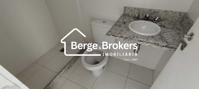 Conheça BANHEIRO SOCIAL do imóvel - Apartamento à venda Rua da Passagem, Botafogo, Rio de Janeiro - R$ 1.400.000 - RJAP30749 - 24 BANHEIRO SOCIAL - 24