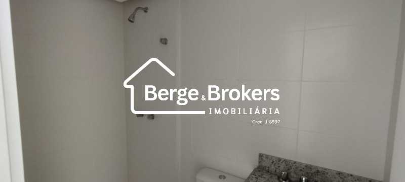 Conheça BANHEIRO SOCIAL do imóvel - Apartamento à venda Rua da Passagem, Botafogo, Rio de Janeiro - R$ 1.400.000 - RJAP30749 - 25 BANHEIRO SOCIAL - 25