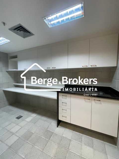 Conheça 03 - RB138 - SL1601 - Copa 2 do imóvel - Sala Comercial 229m² para alugar Centro, Rio de Janeiro - R$ 15.600 - RJSL00143 - 14 03 - RB138 - SL1601 - Copa 2 - 14