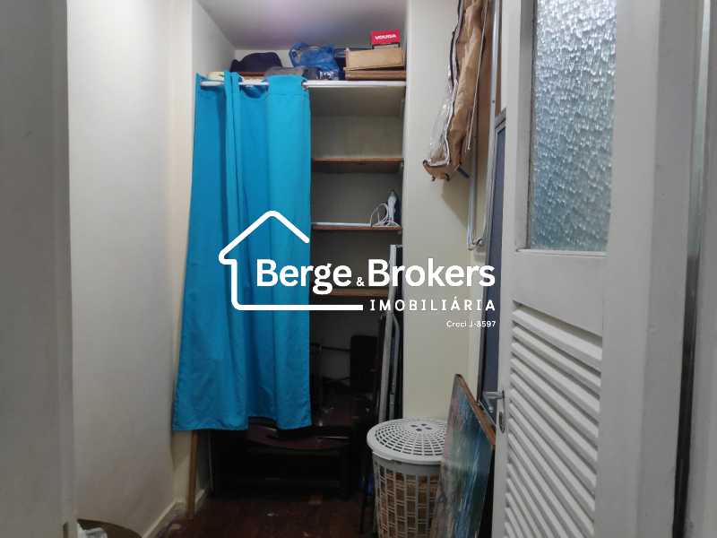 Quarto de serviço - 16