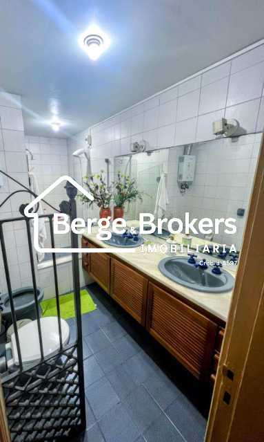 Conheça BANHEIRO do imóvel - Apartamento 4 quartos à venda Botafogo, Rio de Janeiro - R$ 2.300.000 - RJAP40190 - 19 BANHEIRO - 19