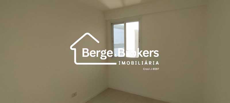 Conheça QUARTO.2 do imóvel - Apartamento NOVO 3 Quartos, sendo 1 Suíte com Vaga de garagem - Botafogo! - RJAP30763 - 12 QUARTO.2 - 12