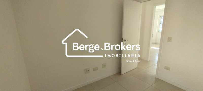 Conheça QUARTO.2 do imóvel - Apartamento NOVO 3 Quartos, sendo 1 Suíte com Vaga de garagem - Botafogo! - RJAP30763 - 14 QUARTO.2 - 14
