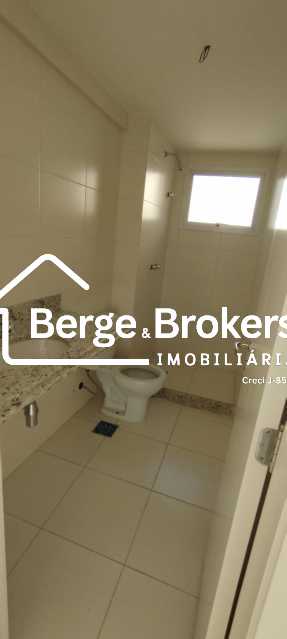Conheça BANHEIRO SUITE do imóvel - Apartamento NOVO 3 Quartos, sendo 1 Suíte com Vaga de garagem - Botafogo! - RJAP30763 - 22 BANHEIRO SUITE - 22
