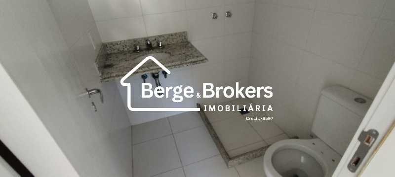 Conheça BANHEIRO SOCIAL do imóvel - Apartamento 3 quartos à venda Botafogo, Rio de Janeiro - R$ 1.380.000 - RJAP30764 - 20 BANHEIRO SOCIAL - 20