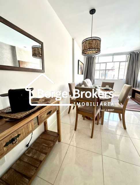 Conheça sala do imóvel - Apartamento : / Residencial / Flamengo - RJAP20801 - 2 sala - 2