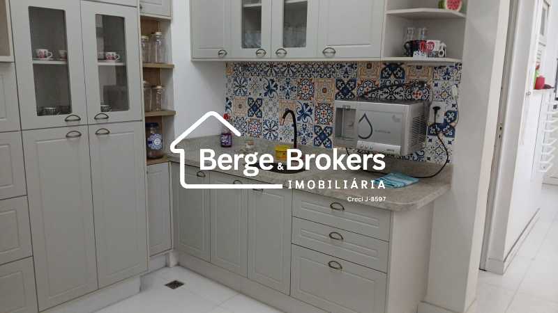 Conheça cozinha do imóvel - Apartamento : / Residencial / Flamengo - RJAP30767 - 22 cozinha - 22