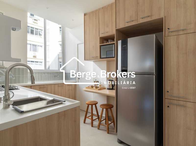 Conheça cozinha 2. do imóvel - Apartamento : / Residencial / Copacabana - RJAP20802 - 12 cozinha 2. - 12