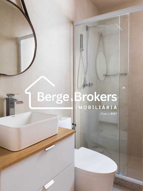 Conheça banheiro 2. do imóvel - Apartamento : / Residencial / Copacabana - RJAP20802 - 23 banheiro 2. - 23