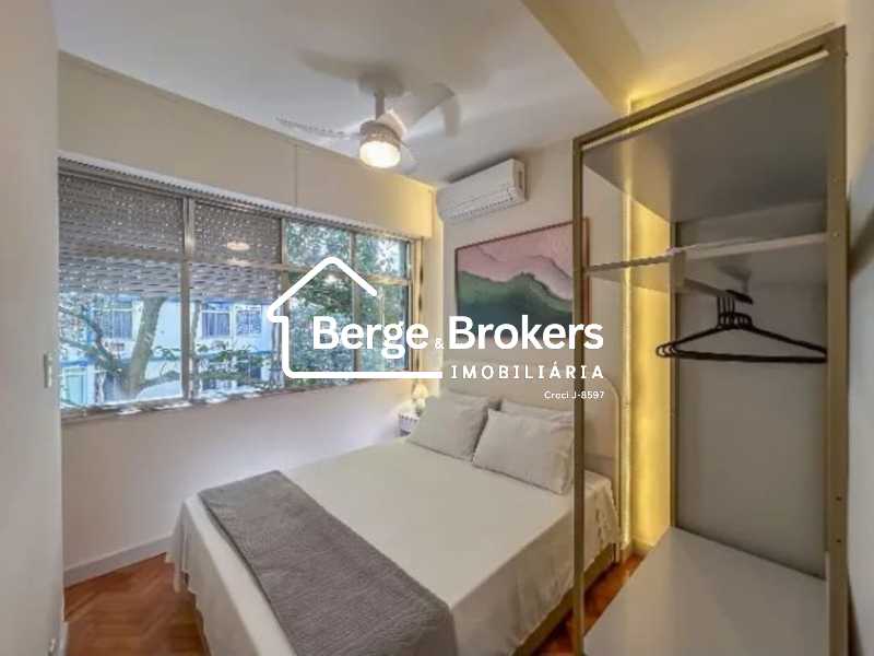 Conheça QUARTO. do imóvel - Apartamento : / Residencial / Copacabana - RJAP10403 - 12 QUARTO. - 12