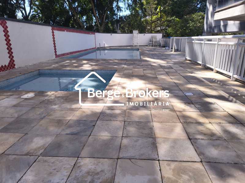 Conheça Piscia Condominio1. do imóvel - Apartamento à venda Rua Alfredo Volpi, Recreio dos Bandeirantes, Rio de Janeiro - R$ 1.300.000 - RJAP40192 - 46 Piscia Condominio1. - 46