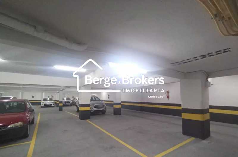 Conheça GARAGEM do imóvel - Apartamento à venda Rua Voluntários da Pátria, Botafogo, Rio de Janeiro - R$ 1.200.000 - RJAP30768 - 26 GARAGEM - 26