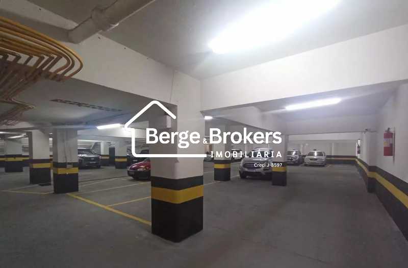 Conheça GARAGEM do imóvel - Apartamento à venda Rua Voluntários da Pátria, Botafogo, Rio de Janeiro - R$ 1.200.000 - RJAP30768 - 27 GARAGEM - 27