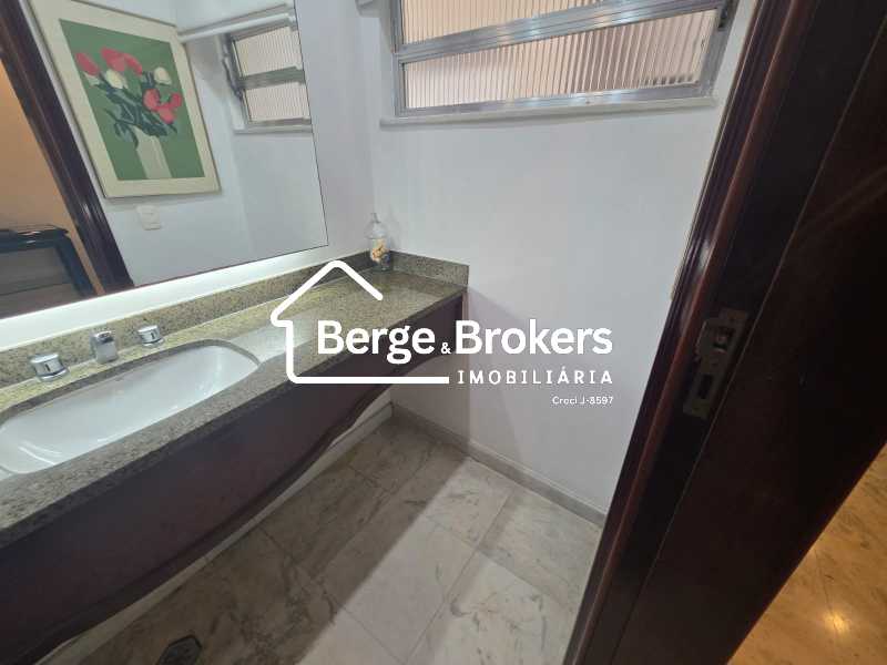 Conheça Lavabo do imóvel - Apartamento para alugar Rua Joaquim Nabuco, Ipanema, Rio de Janeiro - R$ 17.000 - RJAP40195 - 8 Lavabo - 8
