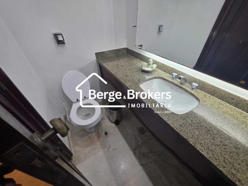 Conheça Lavabo do imóvel - Apartamento para alugar Rua Joaquim Nabuco, Ipanema, Rio de Janeiro - R$ 17.000 - RJAP40195 - 9 Lavabo - 9