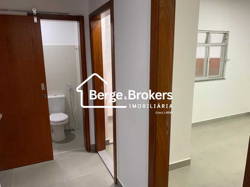Conheça CORREDOR PARA OS QUARTOS.. do imóvel - LINDA CASA REFORMDA/ 3 QUARTOS/ BOTAFOGO - RJCV30021 - 19 CORREDOR PARA OS QUARTOS.. - 19