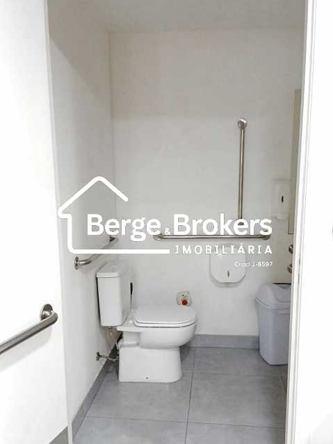 Conheça banheiro do imóvel - LOJA COM MEZZANINO/ 86M°/ ÓTIMA LOCALIZAÇÃO - RJLJ00056 - 7 banheiro - 7