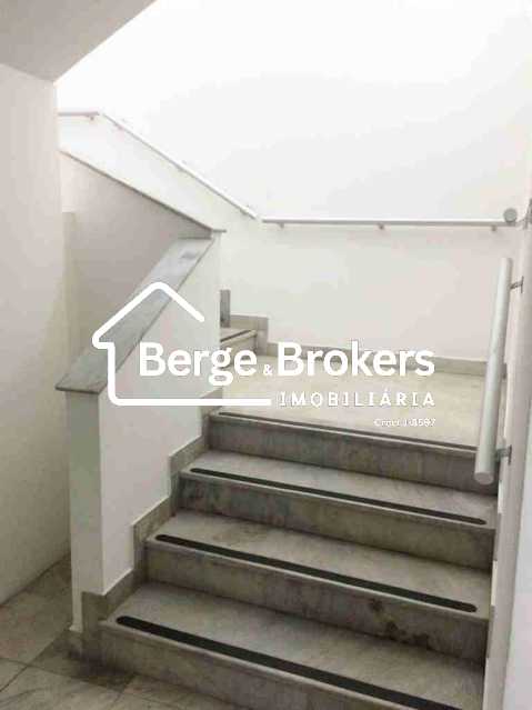 Conheça 15-acesso-11pav-1 do imóvel - Aluguel andar corporativo duplex 1.258 m² Rua do Passeio Centro RJ - RJAN00006 - 15 15-acesso-11pav-1 - 15