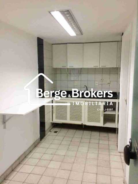 Conheça 18-copa-10pav-2 do imóvel - Aluguel andar corporativo duplex 1.258 m² Rua do Passeio Centro RJ - RJAN00006 - 18 18-copa-10pav-2 - 18