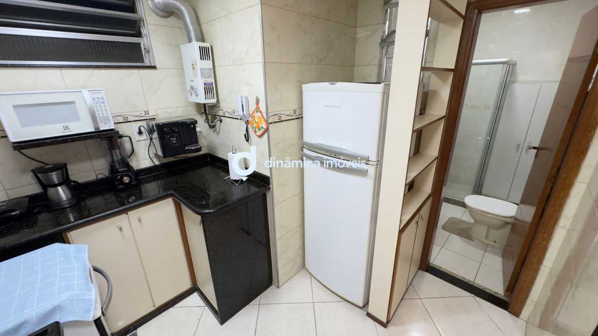 Conheça 8. do imóvel - Sala quarto reformado - DNAP10004 - 15 8. - 15