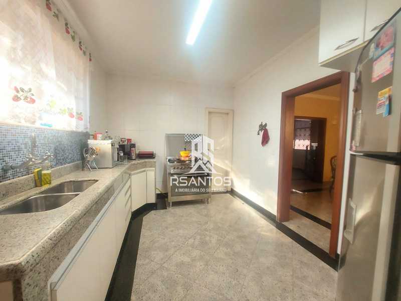 Conheça 13 do imóvel - Casa Duplex - Terreno Plano - 4 Quartos - 2 Suítes - Piscina - Espaço Gourmet - Jardim - Garagem - Financia - JPCN40104 - 17 13 - 17