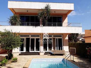 Casa Duplex - Terreno Plano - 4 Quartos - 2 Suítes - Piscina - Espaço Gourmet - Jardim - Garagem - Financia - JPCN40104