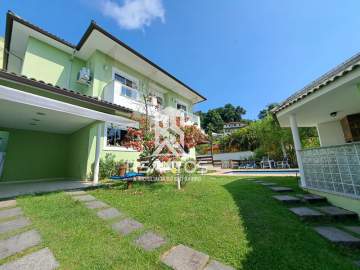 Casa Moderna - Bosque dos Esquilos - 4 Quartos - Suíte - Piscina - Jardim - Garagem - Financia - JPCN40111