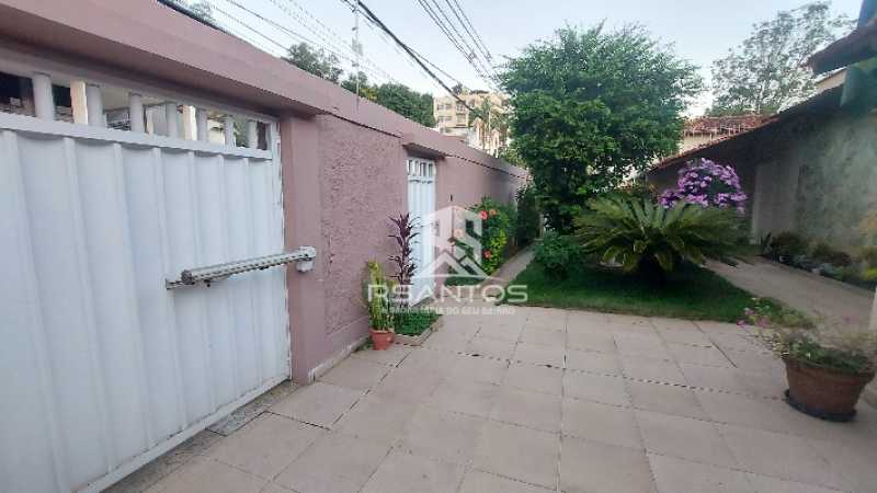 Conheça 29 do imóvel - Belíssima casa linear 241m² modernizada com 2 vagas e 3 quartos. - JPCA30046 - 29 29 - 29