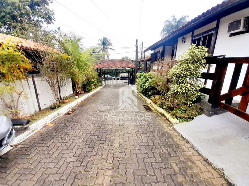 Conheça 1 do imóvel - Anil - Casa linear - 2 quartos, suíte, garagem e quintal. - JPCN20030 - 1 1 - 1