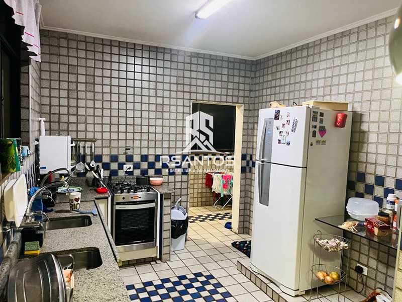 Conheça 12 do imóvel - Estrada do Bananal. Linda casa duplex com 340m² Localização nobre. - JPCA30050 - 13 12 - 13