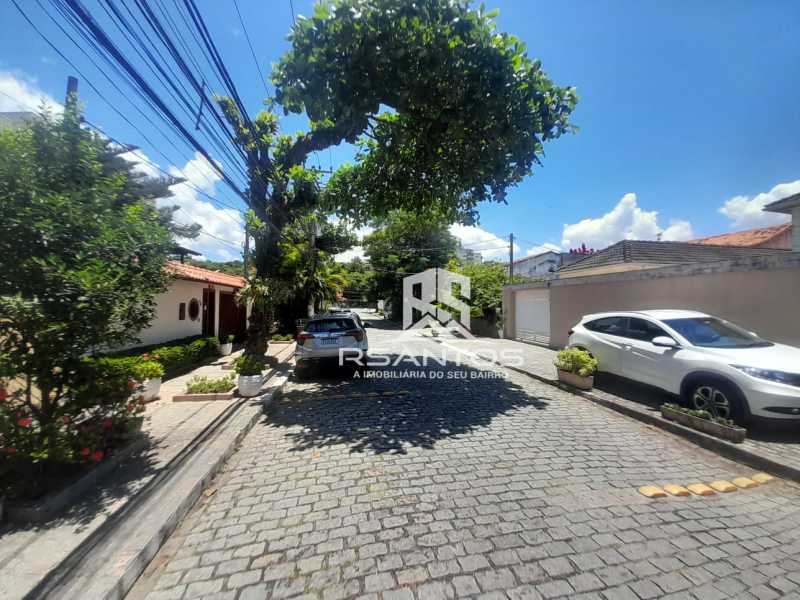 Conheça 26 do imóvel - PECHINCHA - Espetacular casa duplex com 4 quartos, suítes, piscina, 4 vagas de garagem. - JPCN50045 - 25 26 - 25
