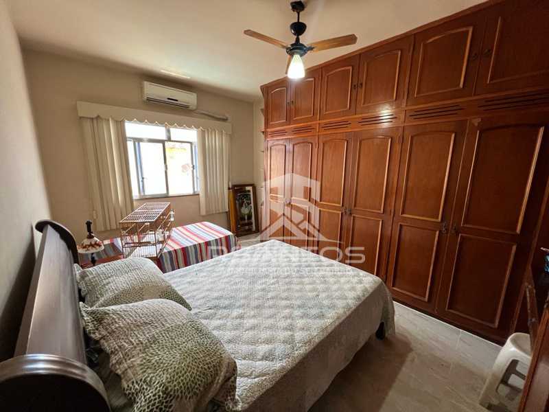 Conheça 13 2. do imóvel - Condomínio Gramado - Casa com 4 quartos, churrasqueira, piscina e 2 vagas, reformada! - JPCN40193 - 14 13 2. - 14