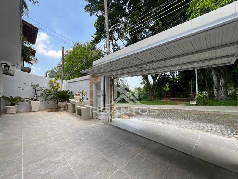 Conheça 023. do imóvel - Condomínio Gramado - Casa com 4 quartos, churrasqueira, piscina e 2 vagas, reformada! - JPCN40193 - 26 023. - 26