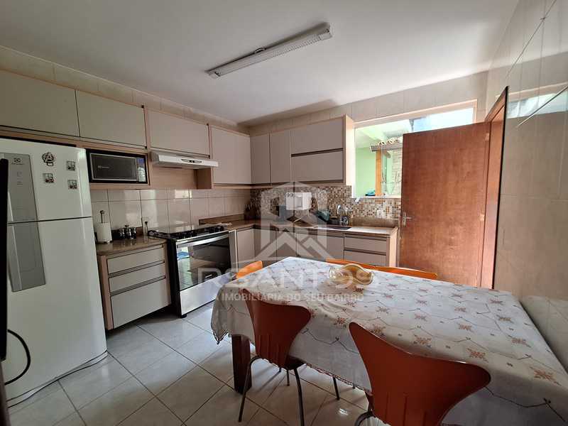 Conheça 8 do imóvel - PECHINCHA - Excelente casa com 3 quartos, 1 suíte, 2 vagas. - JPCN30208 - 8 8 - 8