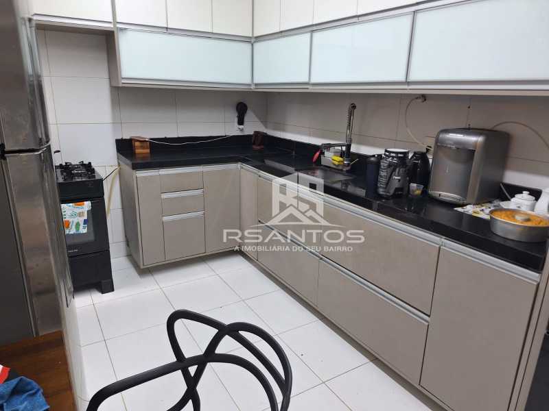 Conheça 16 do imóvel - Freguesia Casa triplex 4 quartos 2 suítes toda planejada 2 vagas entrar e morar. - JPCN40028 - 17 16 - 17