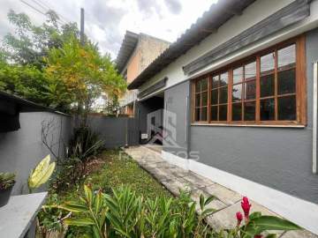Imperdível - Condomínio Alvorada - Casa Linear com 3 quartos, suíte e 3 vagas. - JPCN30222