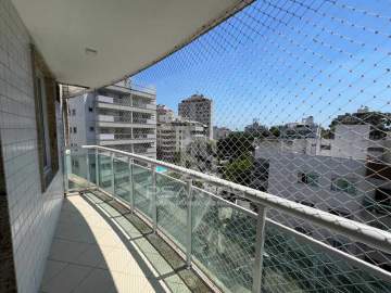 Imperdível - Freguesia - Apartamento vazio, com 2 quartos, suíte e varandão! - JPAP20893