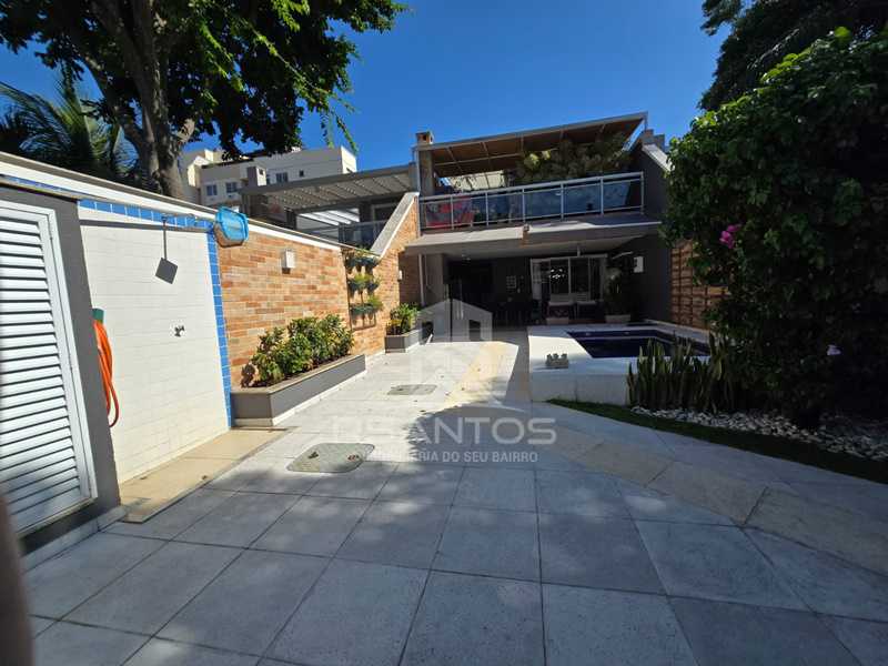 Conheça 24 do imóvel - Centro da Freguesia - 5 quartos, quintal com piscina e churrasqueira, 3 vagas na garagem. - JPCN50058 - 24 24 - 24