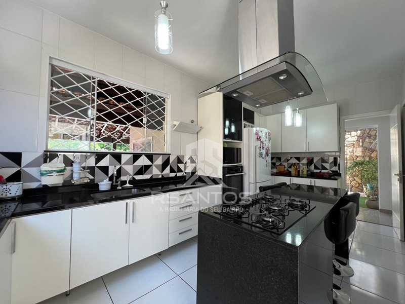Conheça 17. do imóvel - TAQUARA - Casa linear com 360m² - 4 quartos, suíte e piscina. - JPCN40221 - 22 17. - 22