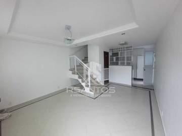 Excelente oportunidade! Casa duplex vazia, 3 quartos e suíte. Entrar e morar! - JPCN30235