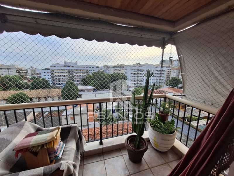 Conheça 2. do imóvel - FREGUESIA - Lindo apartamento com varanda, sala, 3 quartos, suíte, lazer e garagem. - JPAP30458 - 2 2. - 2