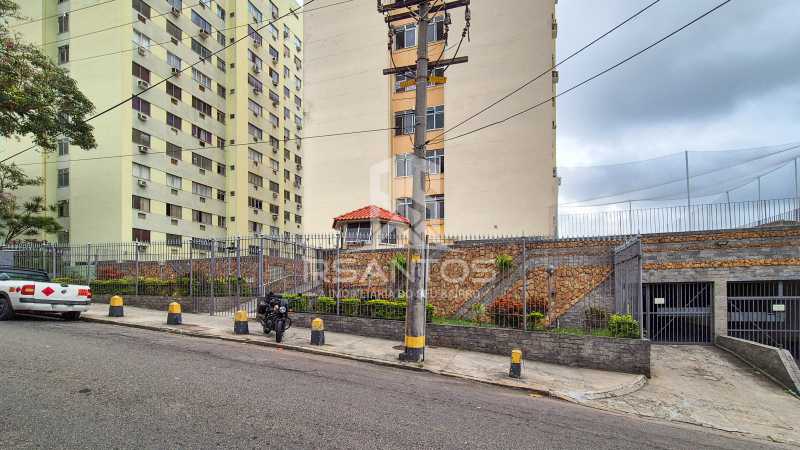 01 Laura Teles - prédio - 1