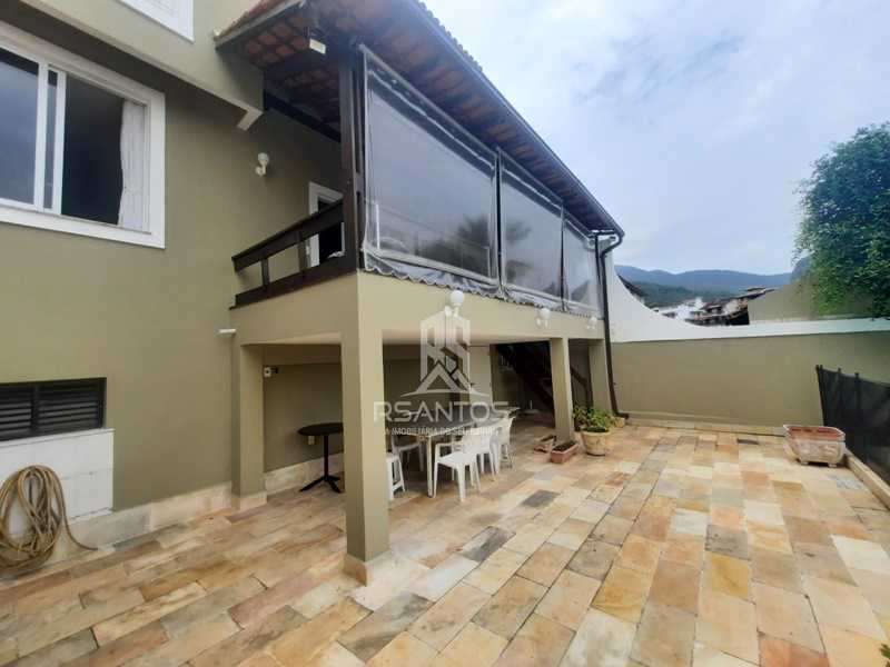 Conheça 2. do imóvel - Casa no Condomínio Terral, Freguesia - 377m², 4 quartos, 2 suítes, armários - Piscina e sauna. - JPCN40050 - 2 2. - 2