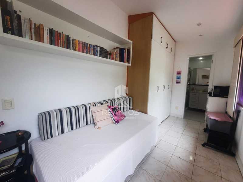 Conheça 19. do imóvel - Casa no Condomínio Terral, Freguesia - 377m², 4 quartos, 2 suítes, armários - Piscina e sauna. - JPCN40050 - 19 19. - 19