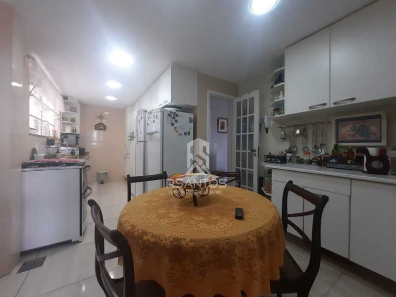 Conheça 24. do imóvel - Casa no Condomínio Terral, Freguesia - 377m², 4 quartos, 2 suítes, armários - Piscina e sauna. - JPCN40050 - 24 24. - 24