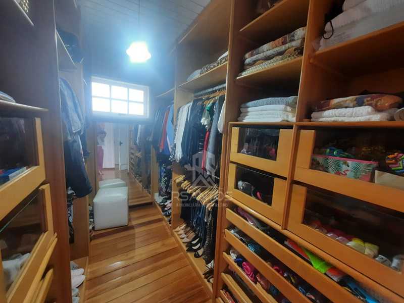 Conheça 15. do imóvel - Condomínio Vilarejo - Casa duplex 330m² - 4 quartos - Suíte - Piscina e área gourmet. - JPCN40057 - 15 15. - 15
